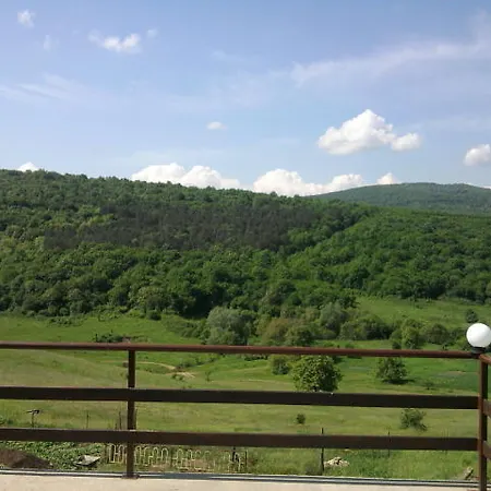 Ваканционна къща къща бела