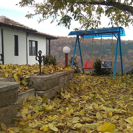 къща бела *